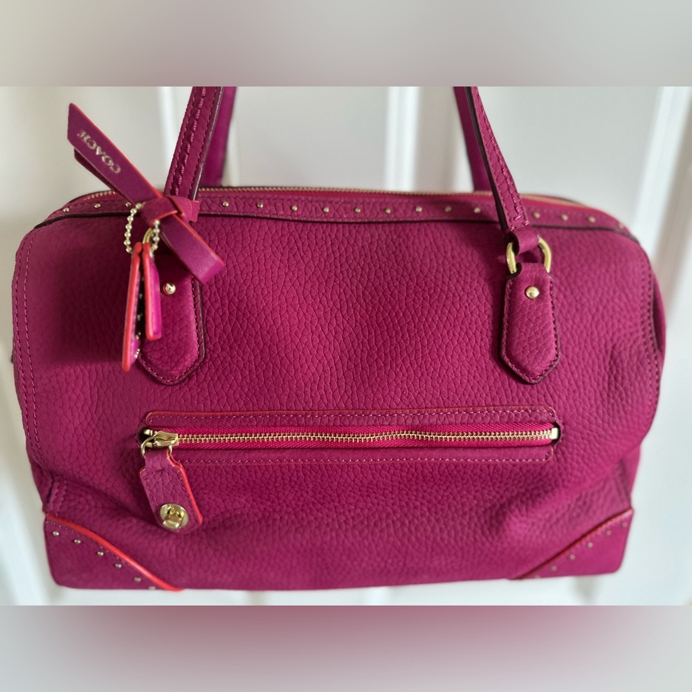 NWOT COACH POPPY STUDS LEATHER EAST/ WEST SATCHEL / SHOULDER BAG / MAGENTA